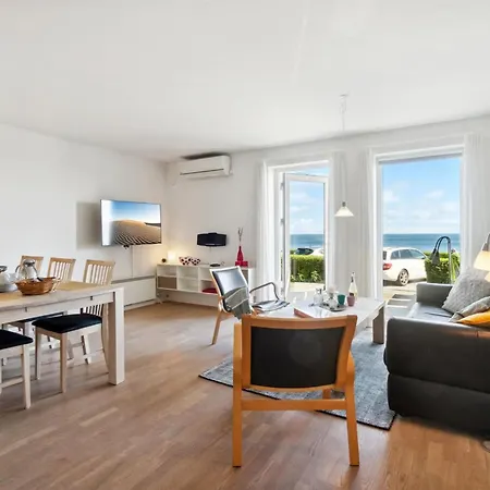Lejlighed Helin - 100m From The Sea By Interhome *